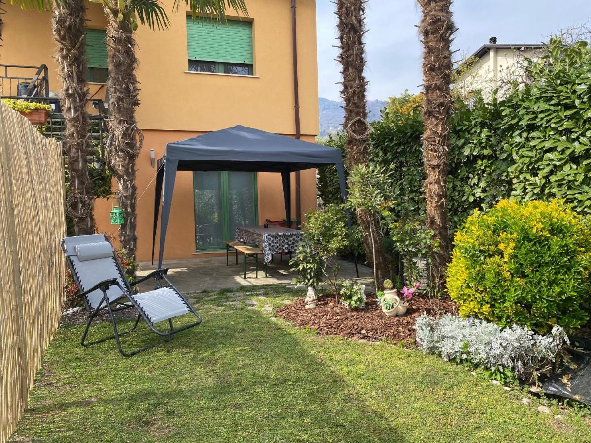 Casa Vacanza Veronica Con Giardino Verbania Exterior foto